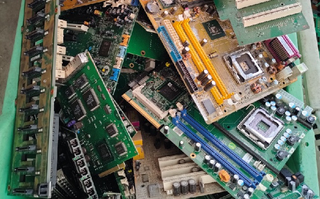 Schede Elettroniche di Scarto